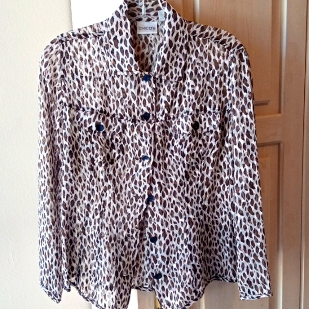 Elegant silk and rayon leopard print blouse